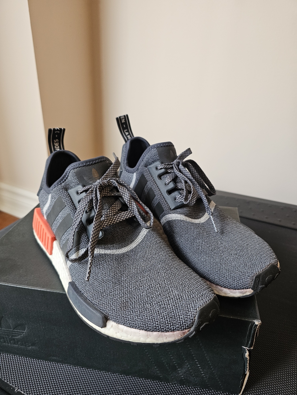 Adidas NMD R1 - Picture 6 of 9